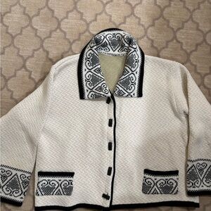 Source Unknown Black and Cream Patterned Blazer